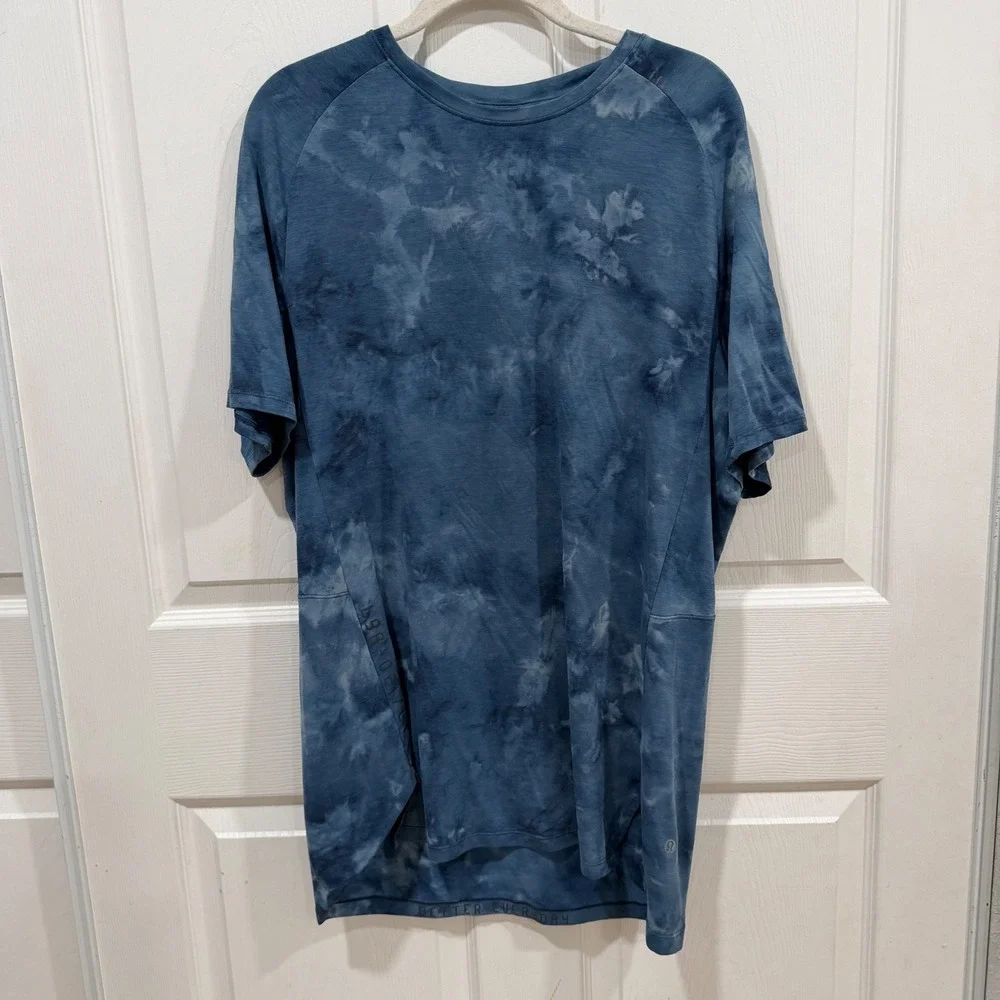 Lululemon Drysense Short Sleeve Shirt Blue Tie Dye Mens XL Workout Tee